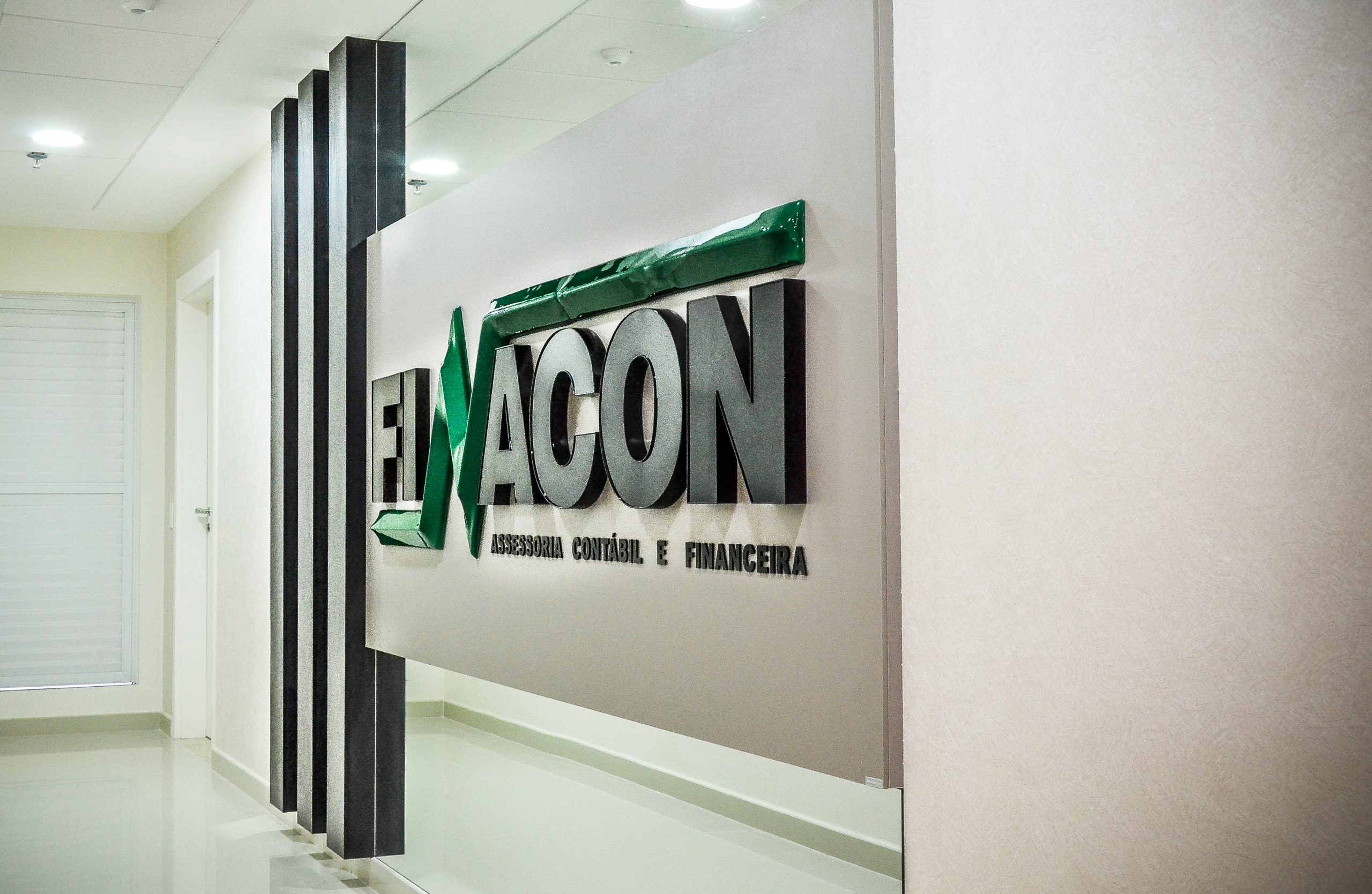 Finacom